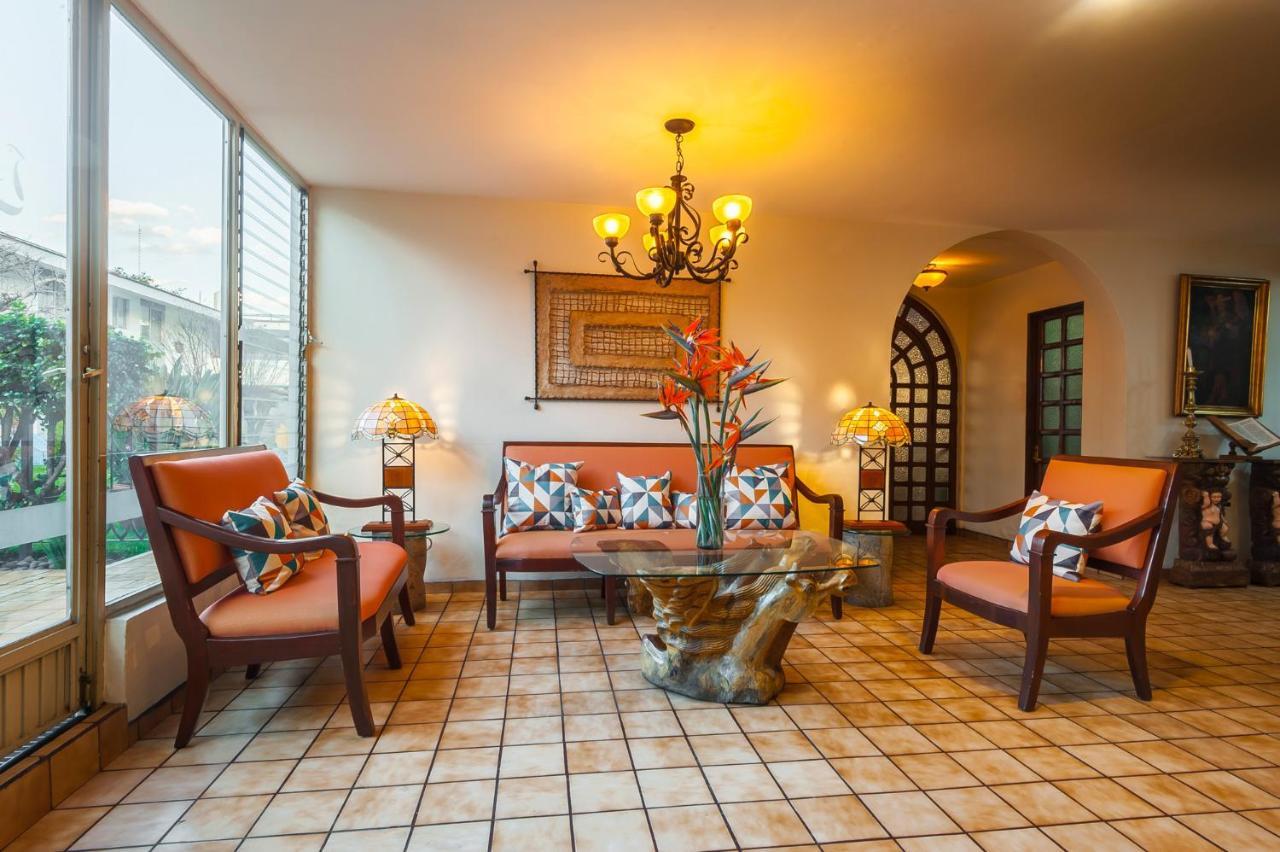 גואדלחארה Hotel Isabel מראה חיצוני תמונה