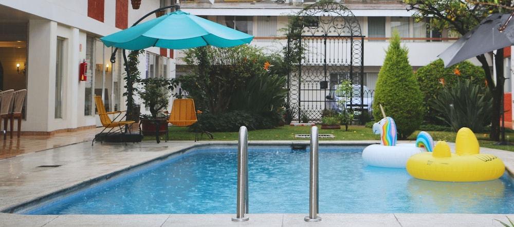 גואדלחארה Hotel Isabel מראה חיצוני תמונה