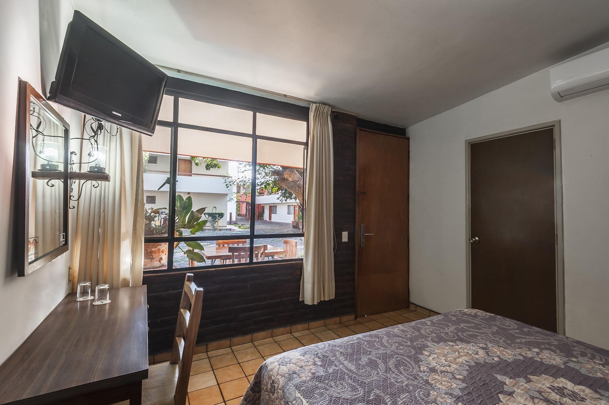 גואדלחארה Hotel Isabel מראה חיצוני תמונה