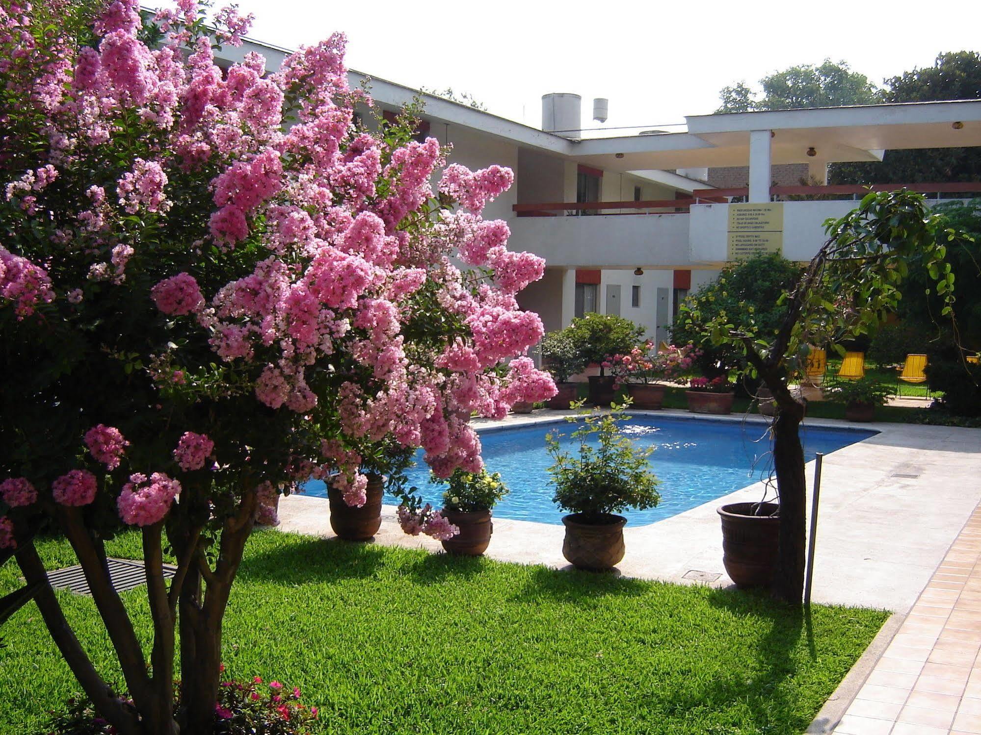 גואדלחארה Hotel Isabel מראה חיצוני תמונה